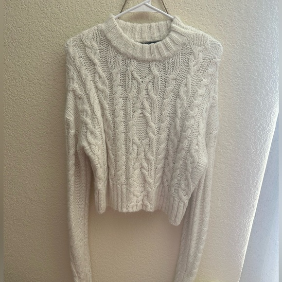 Sweater - Picture 1 of 2